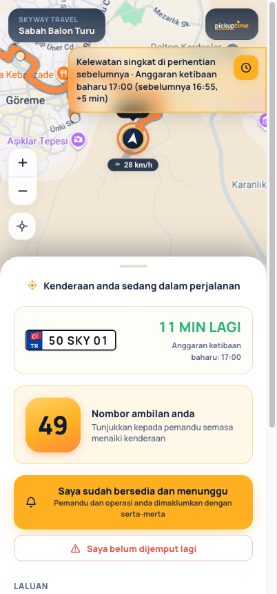 Halaman penjejakan tetamu: peta langsung dengan kenderaan tiba dan nombor pengambilan